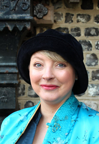 Black "Virginia" Cloche Hat