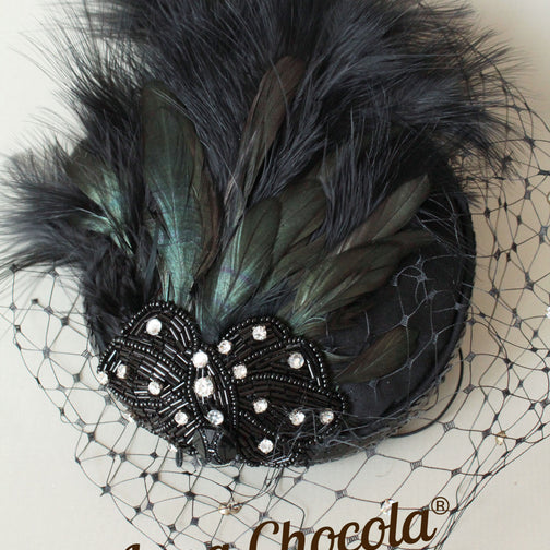 Anna Chocola & burlesque performer Jessica Stark