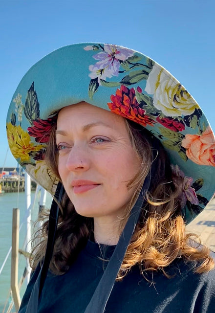 Glorious Dolly Hat