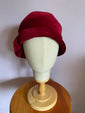 Dark Red Velvet Inès Cloche