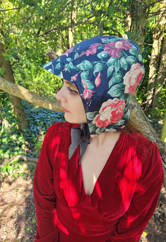 Dog Rose "Charmante" Hood