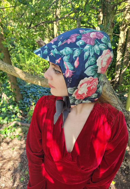 Dog Rose "Charmante" Hood