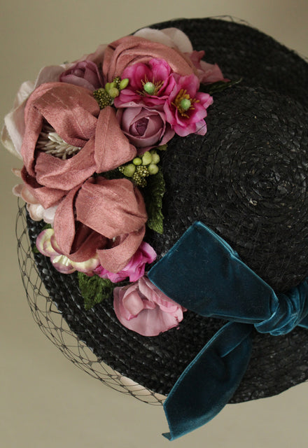 Black "Marie-Antoinette" Shepherdess Tilt Hat