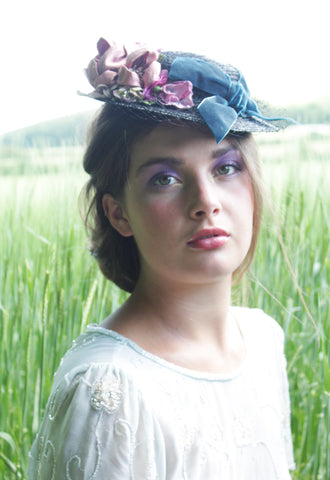 Black "Marie-Antoinette" Shepherdess Tilt Hat