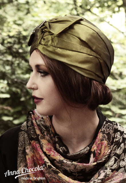 Green Taffeta "Luxe" Turban